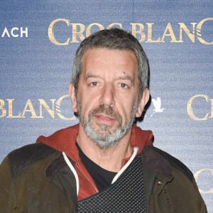 Michel Cymes (bras en écharpe) - People à l'avant-première du film "Croc-Blanc" au cinéma Gaumont Opéra à Paris. Le 25 mars 2018 © Coadic Guirec / Bestimage