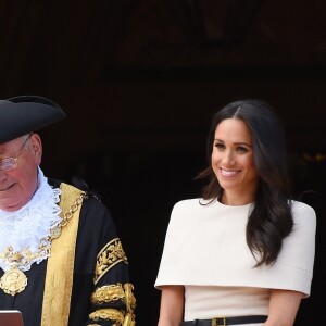 Meghan Markle, duchesse de Sussex, effectue son premier déplacement officiel avec la reine Elisabeth II d'Angleterre, lors de leur visite à Chester. Le 14 juin 2018