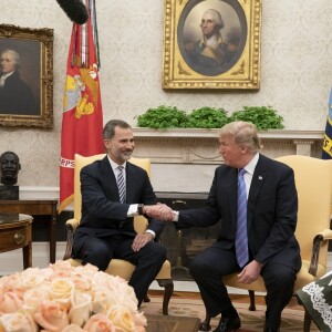 Donald Trump et Melania reçoivent le roi Felipe VI et la reine Letizia d'Espagne à la Maison Blanche à Washington DC, le 19 juin 2018.