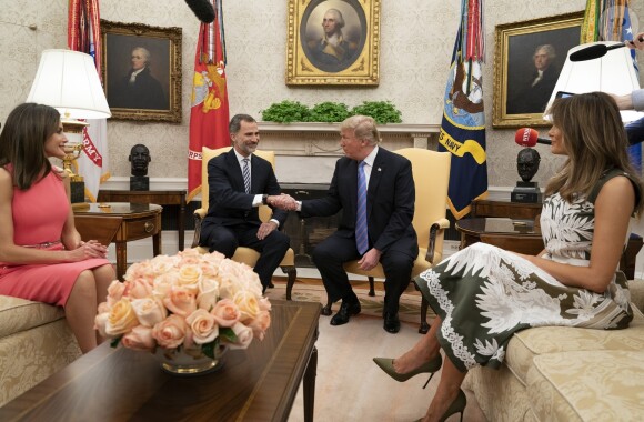 Donald Trump et Melania reçoivent le roi Felipe VI et la reine Letizia d'Espagne à la Maison Blanche à Washington DC, le 19 juin 2018.