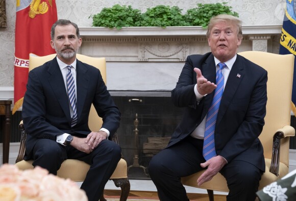 Donald Trump et Melania reçoivent le roi Felipe VI et la reine Letizia d'Espagne à la Maison Blanche à Washington DC, le 19 juin 2018.