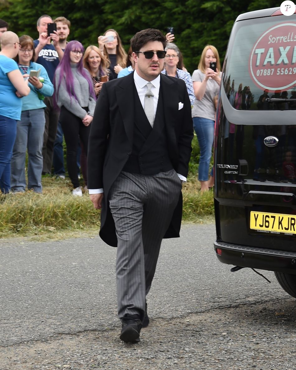 Marcus Mumford Les Celebrites Arrivent Au Mariage De Kit