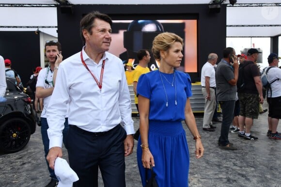 Exclusif - Christian Estrosi et sa femme Laura Tenoudji durant la journée d'essai du Grand Prix de France au Castellet le 23 juin 2018. Ils ont visité le Village situé derrière les tribunes et ouvert au public. Christian Estrosi, le maire de Nice et le vice président du Conseil Regional de PACA, est à l'origine du retour du Grand prix de France au Circuit Paul Ricard. © Bruno Bebert/Bestimage