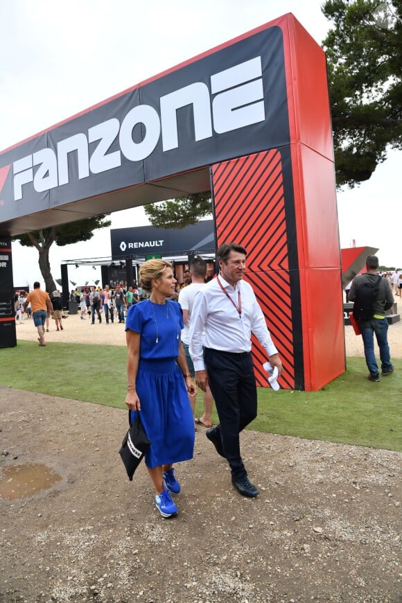 Exclusif - Christian Estrosi et sa femme Laura Tenoudji durant la journée d'essai du Grand Prix de France au Castellet le 23 juin 2018. Ils ont visité le Village situé derrière les tribunes et ouvert au public. Christian Estrosi, le maire de Nice et le vice président du Conseil Regional de PACA, est à l'origine du retour du Grand prix de France au Circuit Paul Ricard. © Bruno Bebert/Bestimage