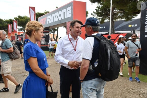 Exclusif - Christian Estrosi et sa femme Laura Tenoudji durant la journée d'essai du Grand Prix de France au Castellet le 23 juin 2018. Ils ont visité le Village situé derrière les tribunes et ouvert au public. Christian Estrosi, le maire de Nice et le vice président du Conseil Regional de PACA, est à l'origine du retour du Grand prix de France au Circuit Paul Ricard. © Bruno Bebert/Bestimage