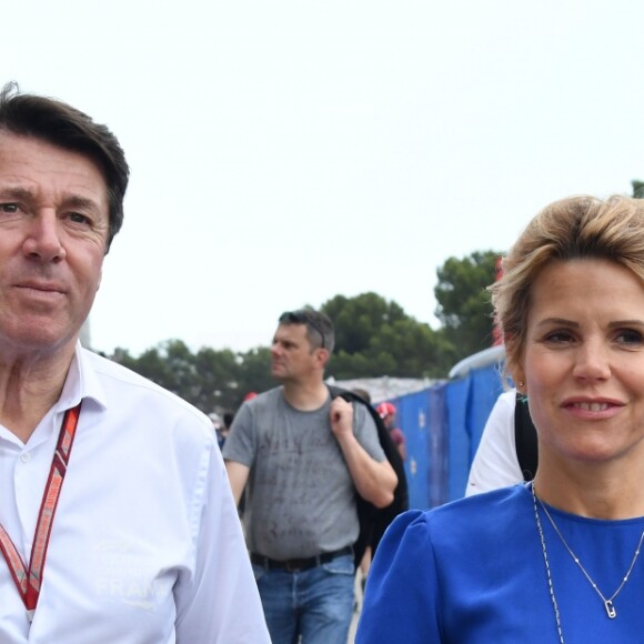 Exclusif - Christian Estrosi et sa femme Laura Tenoudji durant la journée d'essai du Grand Prix de France au Castellet le 23 juin 2018. Ils ont visité le Village situé derrière les tribunes et ouvert au public. Christian Estrosi, le maire de Nice et le vice président du Conseil Regional de PACA, est à l'origine du retour du Grand prix de France au Circuit Paul Ricard. © Bruno Bebert/Bestimage