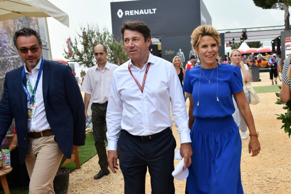 Exclusif - Christian Estrosi et sa femme Laura Tenoudji durant la journée d'essai du Grand Prix de France au Castellet le 23 juin 2018. Ils ont visité le Village situé derrière les tribunes et ouvert au public. Christian Estrosi, le maire de Nice et le vice président du Conseil Regional de PACA, est à l'origine du retour du Grand prix de France au Circuit Paul Ricard. © Bruno Bebert/Bestimage