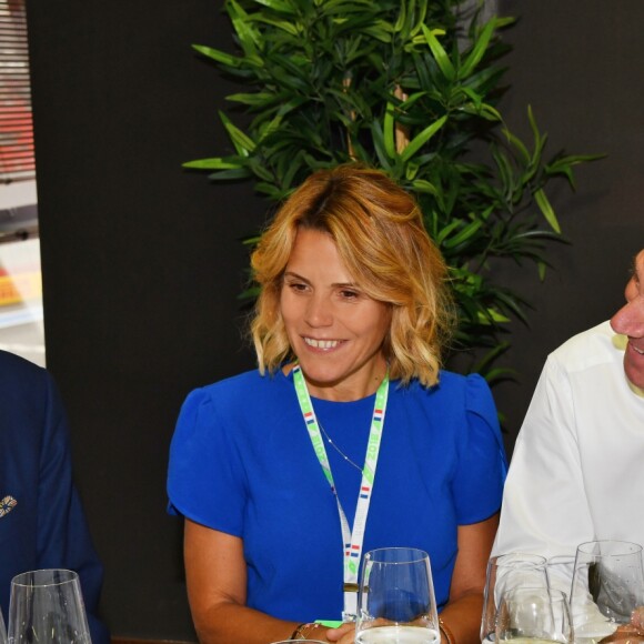 François Fillon, Laura Tenoudji et son mari Christian Estrosi durant la journée d'essai du Grand Prix de France au Castellet le 23 juin 2018. Christian Estrosi, le maire de Nice et le vice président du Conseil Regional de PACA, est à l'origine du retour du Grand prix de France au Circuit Paul Ricard. © Bruno Bebert/Bestimage