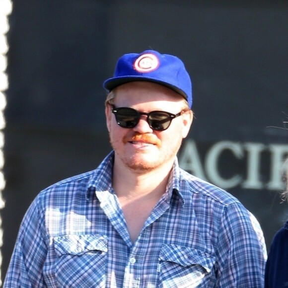 Exclusif - Kirsten Dunst qui vient d'accoucher et son fiancé Jesse Plemons se promènent avec leur fils Ennis à Los Angeles le 22 juin 2018.