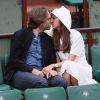 Ophélie Meunier et son mari Mathieu Vergne dans les tribunes lors des Internationaux de France de Tennis de Roland-Garros à Parisle 1er juin 2018.