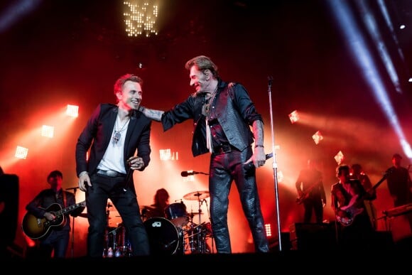 EXCLU - Johnny Hallyday et Greg Zlap - Concert à Nîmes le 2 juillet 2015.