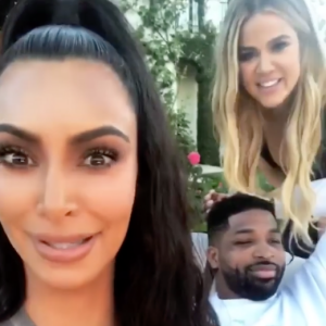 Kim Kardashian et Tristan Thompson à l'anniversaire de Khloé Kardashian le 27 juin 2018 à Los Angeles.