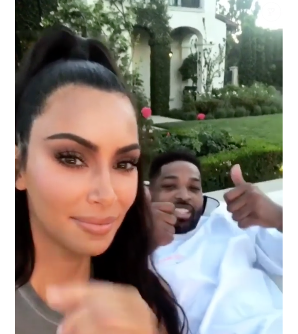 Kim Kardashian et Tristan Thompson à l'anniversaire de Khloé Kardashian le 27 juin 2018 à Los Angeles.