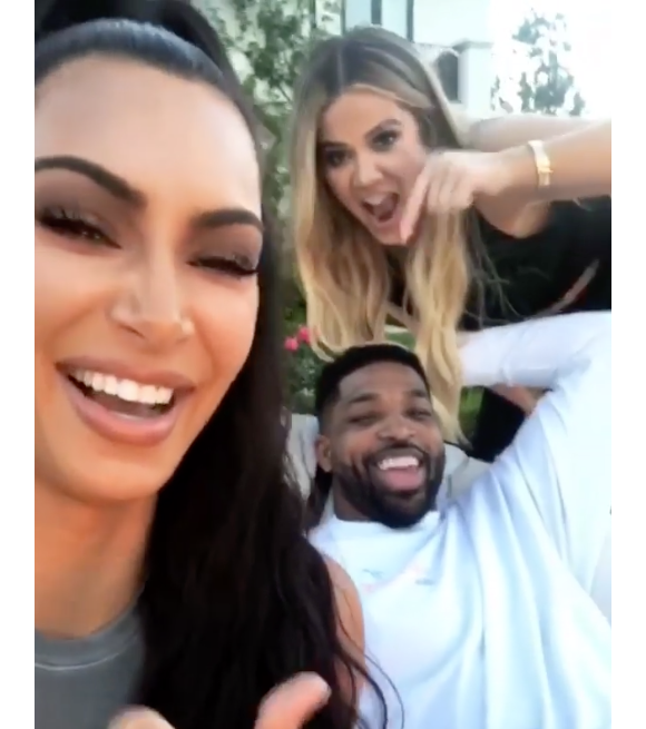 Kim Kardashian et Tristan Thompson à l'anniversaire de Khloé Kardashian le 27 juin 2018 à Los Angeles.