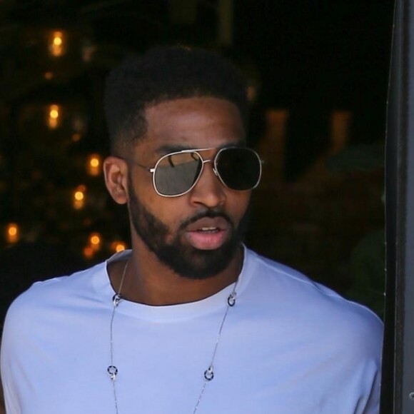Tristan Thompson et sa compagne Khloe Kardashian quittent le restaurant Joey à Los Angeles le 20 juin 2018.