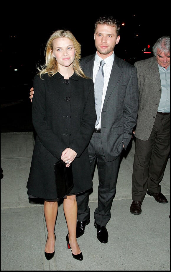 Reese Witherspoon et Ryan Phillippe lorsqu'ils formaient encore un couple. Ici lors de la projection du film "Mémoires de nos pères" à New York en octobre 2006.