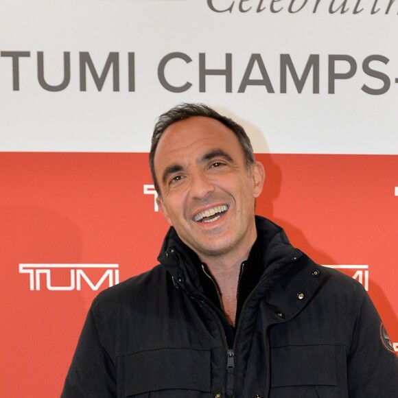 Nikos Aliagas - Inauguration d'une nouvelle boutique de maroquinerie "Tumi" au 63 avenue des Champs-Elysées à Paris le 22 mars 2018. © Veeren/Bestimage