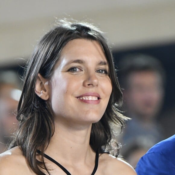 Charlotte Casiraghi, enceinte et rayonnante, au côté de son oncle le prince Albert II de Monaco le 30 juin 2018 lors de la remise des prix du Grand Prix du Prince de Monaco au Jumping de Monte-Carlo dans le cadre du Longines Global Champions Tour. © Bruno Bebert/Bestimage