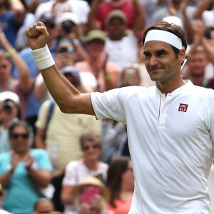 Roger Federer lors de sa victoire contre Lukas Lacko au tournoi de Wimbledon le 4 juillet 2018