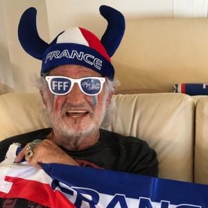 Jean-Paul Belmondo supportant l'équipe de France lors de la Coupe du monde. Le 6 juillet 2018.