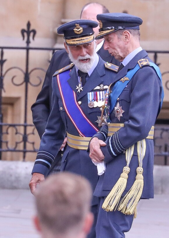 Le prince Michael de Kent et le prince Edward de Kent arrivant à l'abbaye de Westminster, le 10 juillet 2018 à Londres, pour le service marquant le centenaire de la Royal Air Force (RAF).