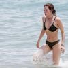 Exclusif - No Web - Bella Thorne avec son compagnon Mod Sun et sa soeur Dani profitent de la journée sur une plage de Maui le 9 juin 2018.  Exclusive - Germany call for price - Actress Bella Thorne and her boyfriend Mod Sun enjoy a day on the beach with her sister Dani and a friend in Maui. Bella showed off her toned bikini body and hairy armpits in a brown bikini as she took a dip in the warm ocean waters. Maui on June 9, 2018.09/06/2018 - Maui