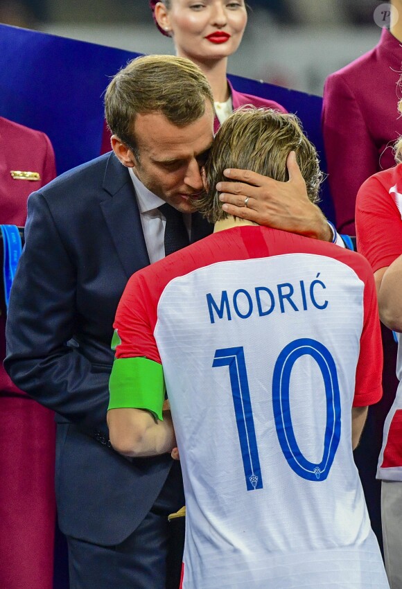 Emmanuel Macron etLuka Modric - Finale de la Coupe du Monde de Football 2018 en Russie à Moscou, opposant la France à la Croatie (4-2) le 15 juillet 2018 © Moreau-Perusseau / Bestimage