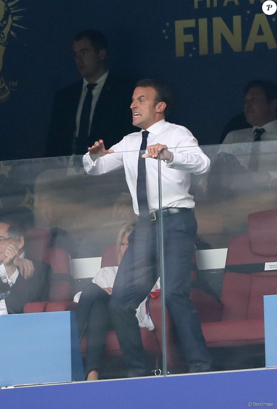 Le President Francais Emmanuel Macron People Au Stade Loujniki