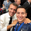 Emmanuel Macron dans les vestiaires des Bleus après leur victoire en finale de la Coupe du monde 2018.