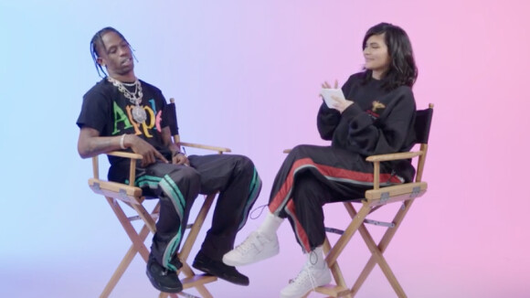 Kylie Jenner pose 23 questions à Travis Scott pour le magazine "GQ". L'interview permet de montrer à quel point le rappeur connaît sa chérie. Juillet 2018.