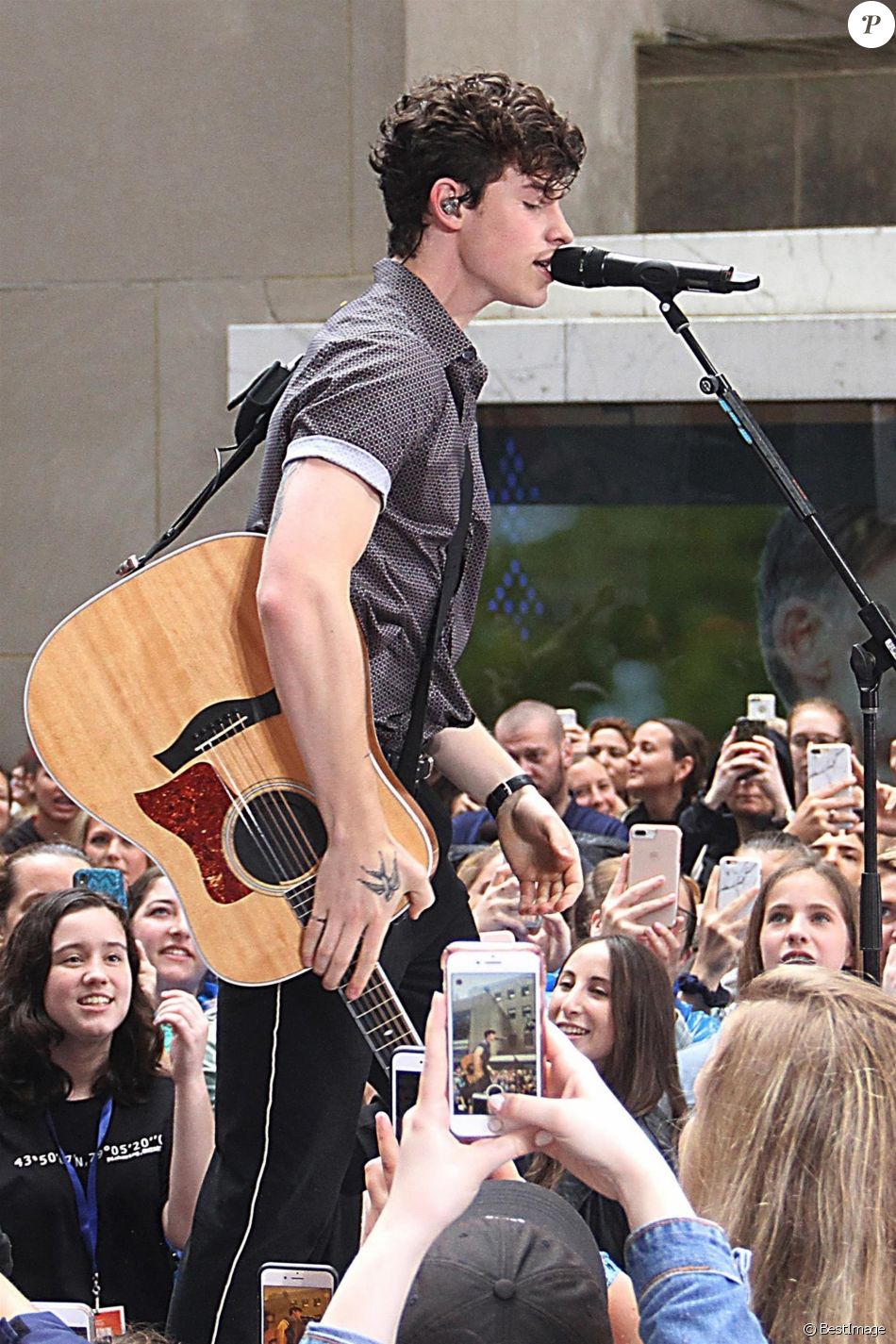 Shawn Mendes en concert sur l'émission Today à New York Le 01 juin 2018