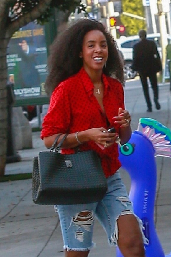 Exclusif - Kelly Rowland fait du shopping chez Kitson a Beverly Hills, le 23 juin 2018.