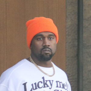 Exclusif - Kanye West s'est rendu dans les bureaux de Louis Vuitton entouré de cinq gardes du corps à Paris le 25 juin 2018.