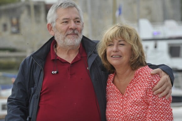Yves Pignot et Marie Vincent posent pour le photocall de la serie 'En Famille' durant le 15e Festival de la Fiction Tv à La Rochelle le 13 Septembre 2013.
