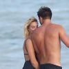 Exclusif -  Margot Robbie et son mari Tom Ackerley prennent du bon temps avec des amis sur une plage au Costa Rica. Le couple marié depuis deux ans déjà semble plus amoureux que jamais, le 18 juillet 2018.