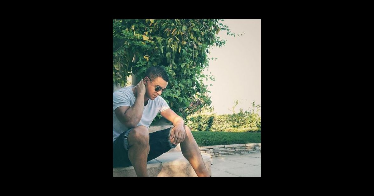 Laurent Marié Au Premier Regard Instagram Laurent de Mariés au premier regard 2 pensif sur Instagram - 11 juillet