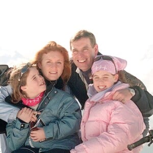 RENDEZ-VOUS "SARAH FERGUSON" "PRINCE ANDREW" "PRINCESSE BEATRICE" "PRINCESSE EUGENIE" A VERBIER SUISSE "PLEIN PIED"19/02/2001 - 