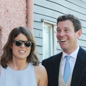 La princesse Eugenie d'York et son fiancé Jack Brooksbank au mariage de Charlie Van Straubanzee et Daisy Jenks à l'église de Sainte-Marie-la-Vierge à Frensham, le 4 août 2018.