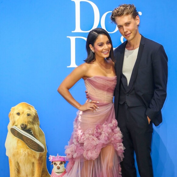 Vanessa Hudgens et son compagnon Austin Butler à la première de "Dog Days" au Atrium à Westfield Century City à Los Angeles, le 5 août 2018