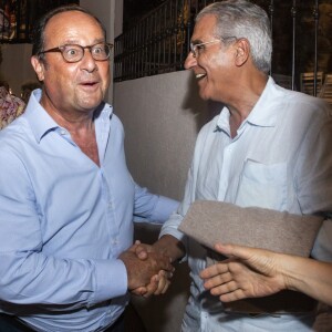 Exclusif - François Hollande et Norbert Balit - Festival de Ramatuelle - Pièce ART de Y. Reza le 4 août 2018. Un dîner était donné à l'issue de la représentation. © Cyril Bruneau / Festival de Ramatuelle / Bestimage