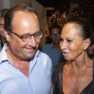 Exclusif - Nagui, sa femme Mélanie Page, François Hollande, Valérie Paecht et Norbert Balit - Festival de Ramatuelle - Pièce ART de Y. Reza le 4 août 2018. Un dîner était donné à l'issue de la représentation. © Cyril Bruneau / Festival de Ramatuelle / Bestimage