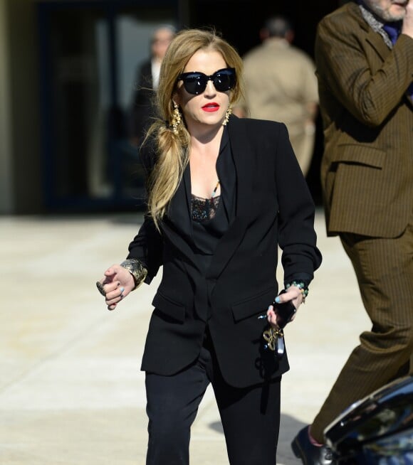 Exclusif - Lisa Marie Presley assiste aux obsèques de son grand-père, Joseph Beaulieu à Los Angeles le 14 janvier 20118.