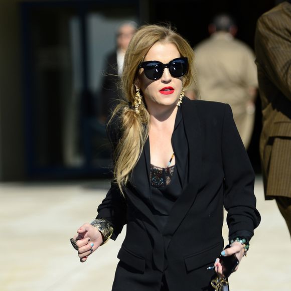 Exclusif - Lisa Marie Presley assiste aux obsèques de son grand-père, Joseph Beaulieu à Los Angeles le 14 janvier 20118.