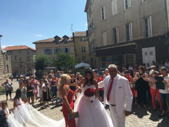 Sophie Vouzelaud, le jour de son mariage avec Fabien, le 18 août 2018 à Saint-Junien.
