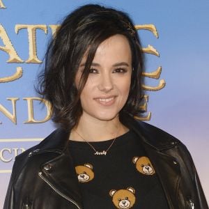 Alizée (collier avec le prénom de sa fille Annily) - Avant-première du film "Clochette et la Créature légendaire" au Gaumont Champs-Elysées à Paris, le 20 mars 2015.