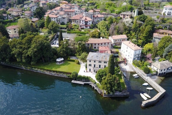 Vue aérienne de la Villa d'Oleandra, propriété de George Clooney à Laglio sur le Lac de Côme, Italie, le 2 avril 2017.