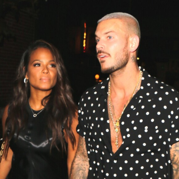 M. Pokora (Matt Pokora) et sa compagne Christina Milian fêtent leurs anniversaires respectifs avec leurs amis au restaurant "Beauty & Essex" à Los Angeles le 26 septembre 2017. Matt est né le 26 septembre 1985 et fête ses 32 ans alors que sa compagne est née le 26 septembre 1981 et fête ses 36 ans.