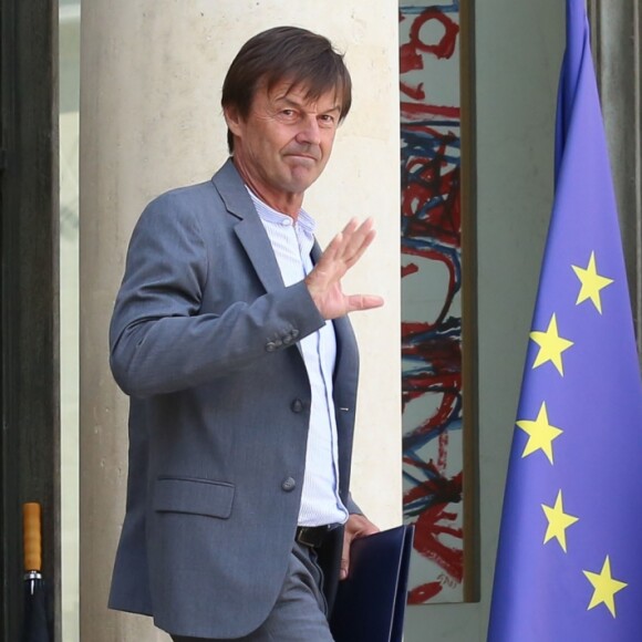 Le ministre de la Transition Ecologique et Solidaire Nicolas Hulot lors de la sortie du conseil des ministres du 22 aout 2018, au palais de l'Elysée à Paris. © Stéphane Lemouton / Bestimage