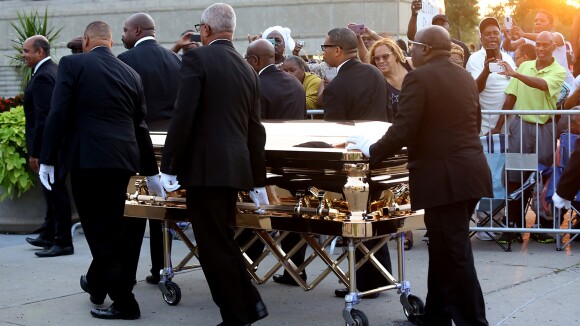 Aretha Franklin, flamboyante jusque dans la mort : Ses fans font leurs adieux
