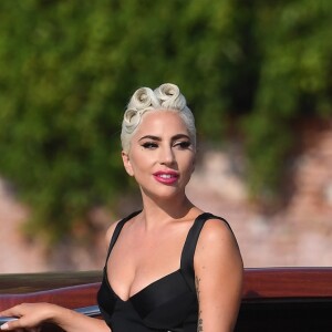 Lady Gaga  en bateau-taxi lors 75ème édition du Festival du Film International de Venise, La Mostra, à Venise, Italie, le 30 août 2018.